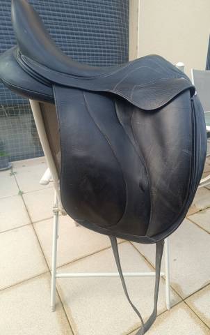 Sella da dressage Antar&egrave;s  18" - 2020