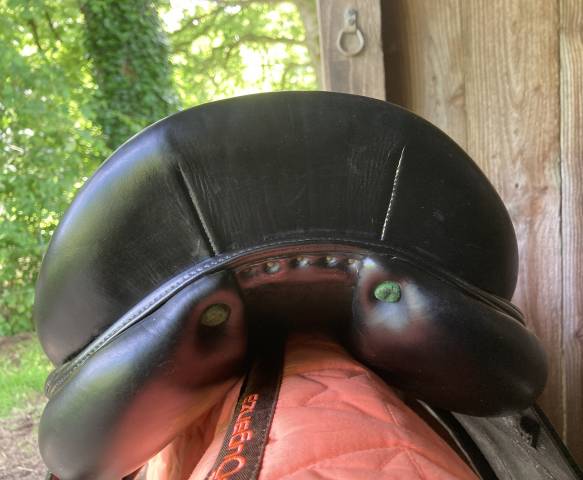 Sella da dressage Devoucoux Makila 17" - 2007