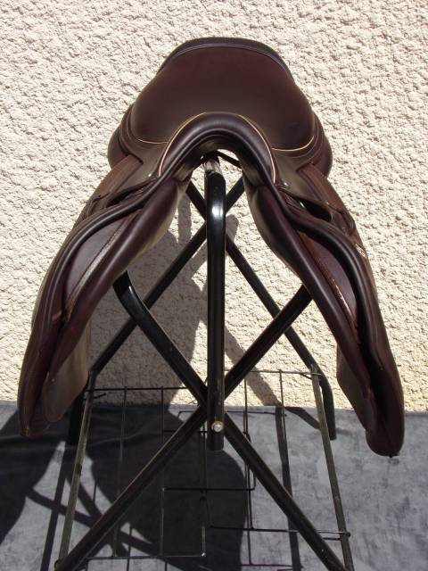 Sella da salto ostacoli CWD  17.5" - 2023