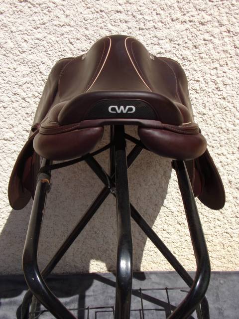 Sella da salto ostacoli CWD  17.5" - 2023