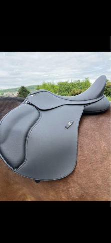 Sella mista Wintec  18" - 2025