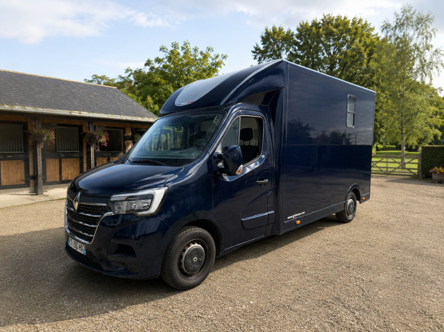 Van per Cavalli I trailer ACR Renault Master 2021 Occasione