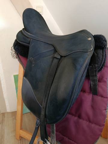 Sella da dressage Wintec  17" - 2020