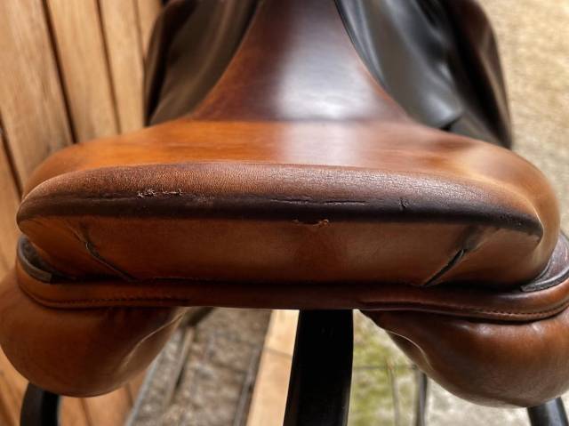 Sella da salto ostacoli CWD  17.5" - 2014