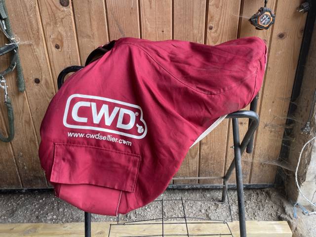 Sella da salto ostacoli CWD  17.5" - 2014