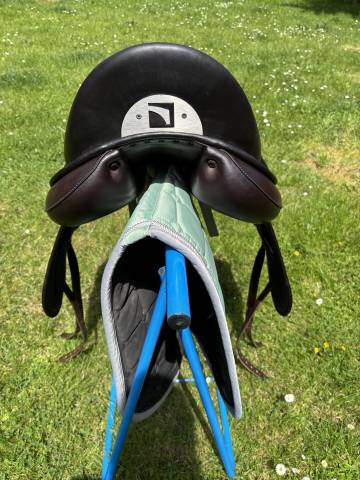 Sella da dressage Childeric  17.5" - 2020