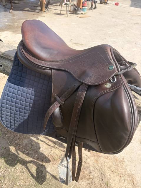 Sella da salto ostacoli Prestige Italia Golden star mono quartier  17" - 2018