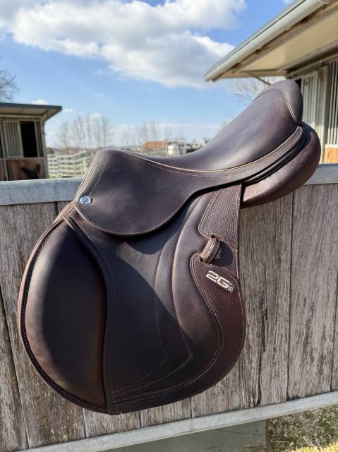 Altra sella CWD 2GS SE31 = si&egrave;ge semi-creux 17" - 2025