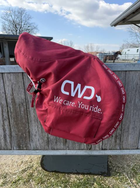 Altra sella CWD 2GS SE31 = si&egrave;ge semi-creux 17" - 2025