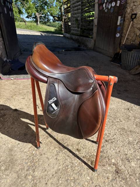 Sella da salto ostacoli CWD  17.5" - 2020