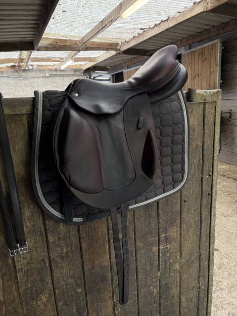 Sella da cross CWD  17.5" - 2020