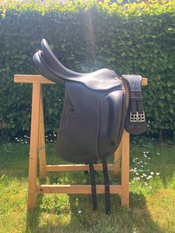 Sella da dressage Prestige Italia  18" - 2020