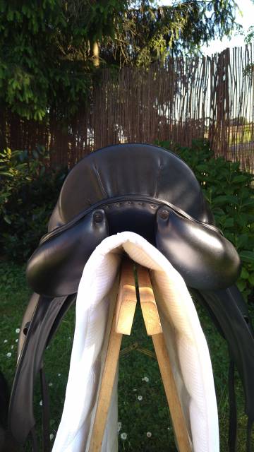 Sella da dressage Meyer  17" - 2017