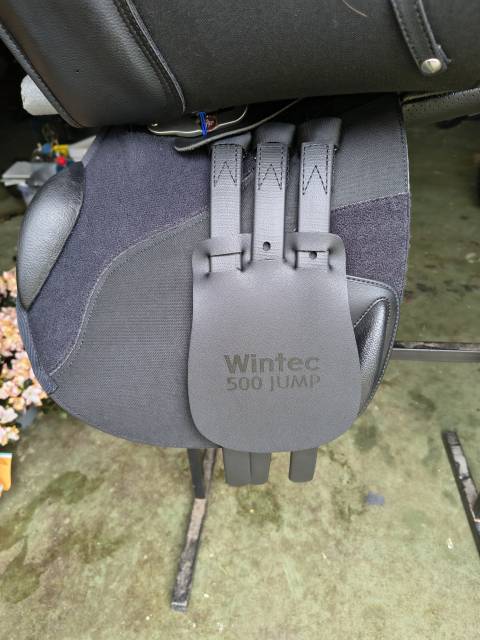 Sella da salto ostacoli Wintec  17" - 2026