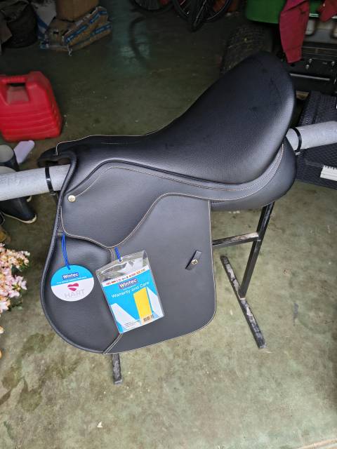 Sella da salto ostacoli Wintec  17" - 2026