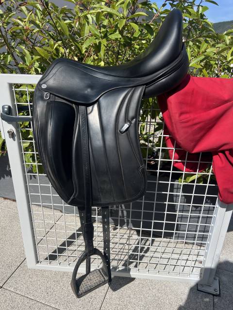 Sella da dressage Equipe  17.5" - 2016