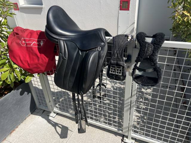 Sella da dressage Equipe  17.5" - 2016
