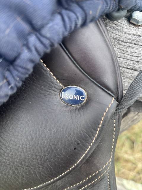 Sella mista Ikonic  17" - 2022