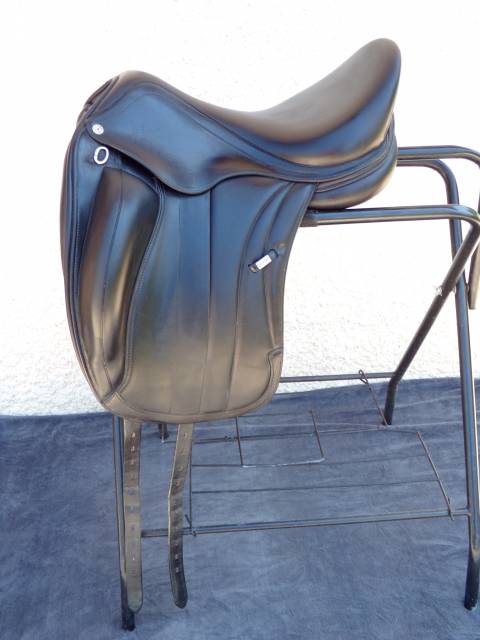Sella da dressage Equipe DVKEM Carbone  17.5" - 2017