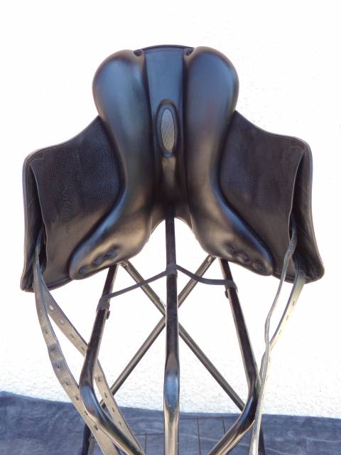 Sella da dressage Equipe DVKEM Carbone  17.5" - 2017