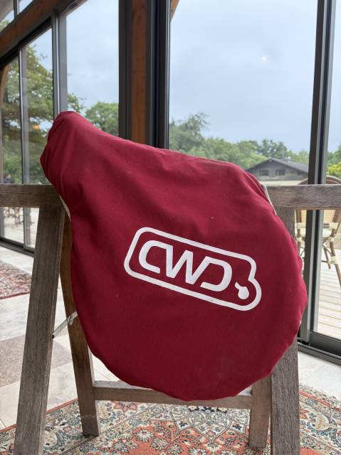 Sella da salto ostacoli CWD  17" - 2020