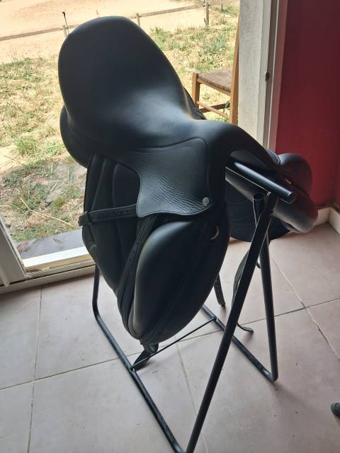 Sella da dressage Antar&egrave;s  17.5" - 2019