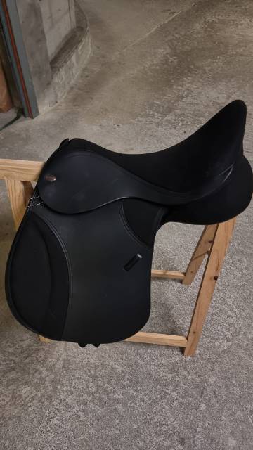 Sella mista Thorowgood   17" - 2024