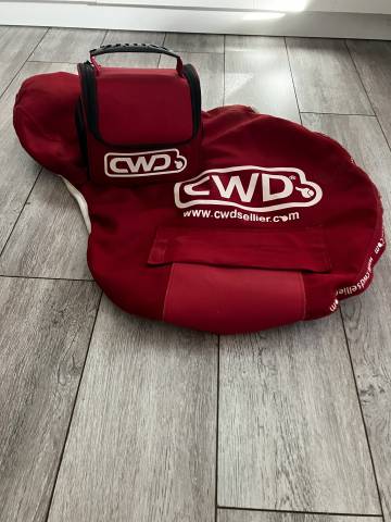 Sella da salto ostacoli CWD  17" - 2021