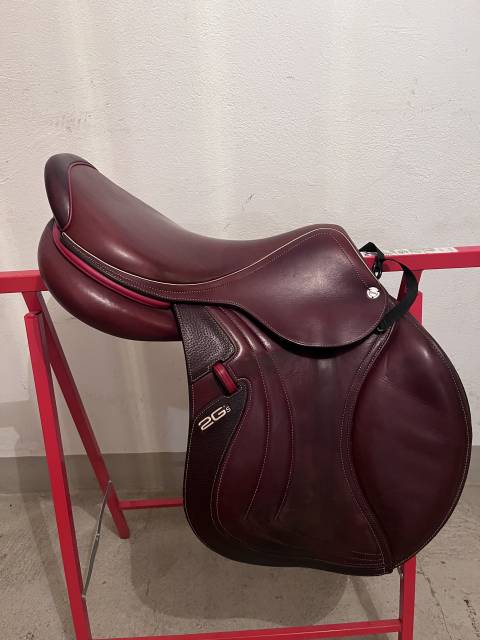 Sella da salto ostacoli CWD  17.5" - 2021