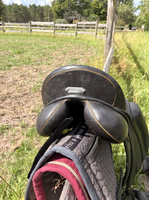 Sella da dressage Zaldi  17" - 2010