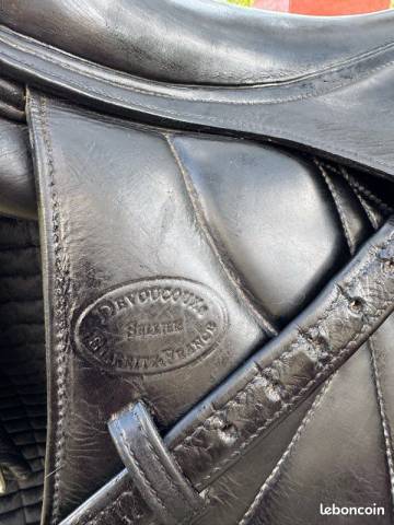 Sella da dressage Devoucoux  18" - 2010