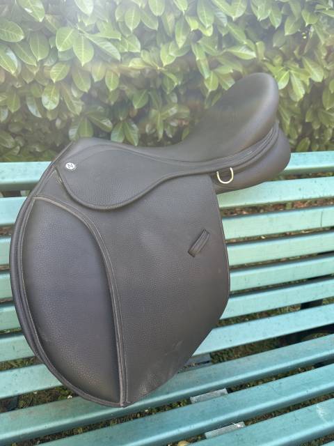 Sella mista Norton  17.5" - 2025