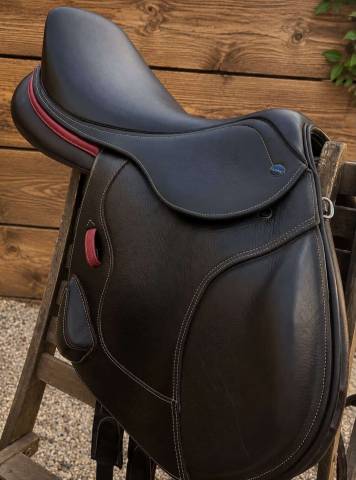 Altra sella Ikonic  16.5" - 2024
