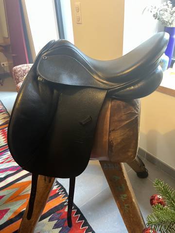 Sella da dressage Stubben  17" - 2020