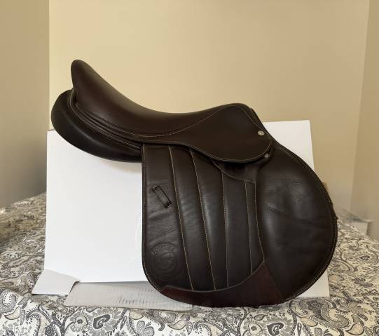 Sella da salto ostacoli Forestier  17.5" - 2018