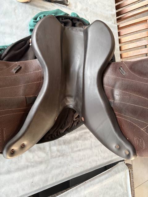 Sella da salto ostacoli Forestier  17" - 2020