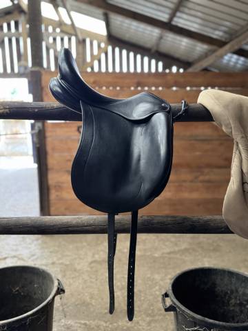 Sella da dressage Childeric  17.5" - 2015