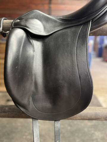 Sella da dressage Childeric  17.5" - 2015