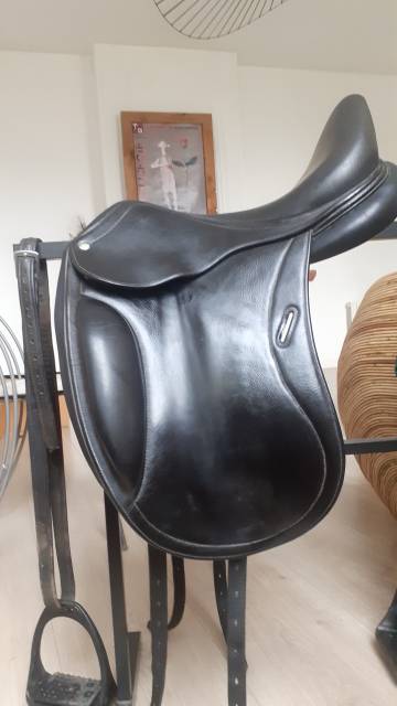 Sella da dressage CWD  17" - 2008