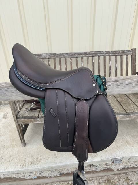 Sella da salto ostacoli Forestier  17.5" - 2022
