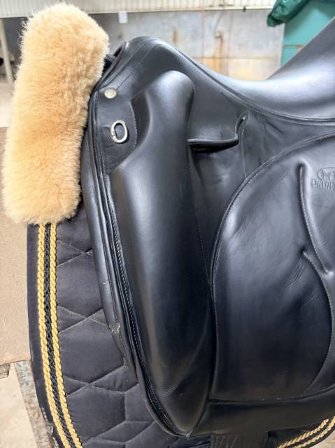 Sella da dressage Devoucoux  17" - 2017