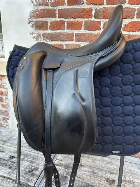 Sella da dressage Devoucoux  17.5" - 2013