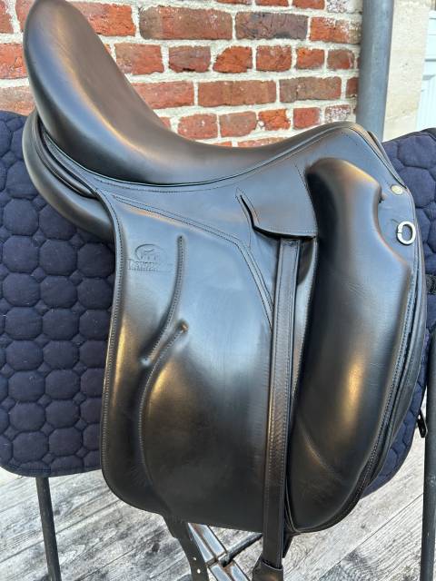 Sella da dressage Devoucoux  17.5" - 2013
