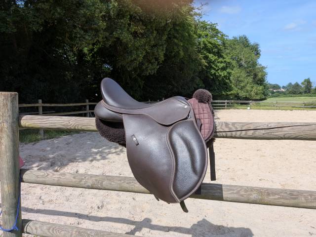 Sella mista Wintec  17.5" - 2023