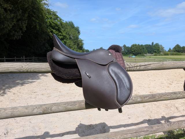 Sella mista Wintec  17.5" - 2023