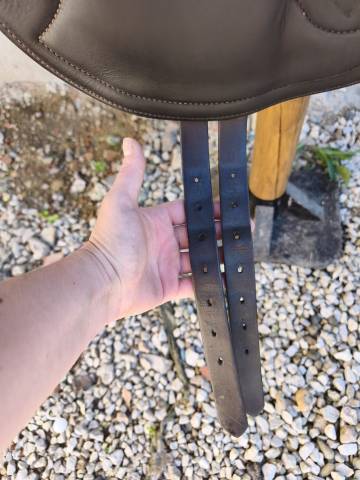 Sella da dressage  Sellerie c&ocirc;te basque  17.5" - 2014
