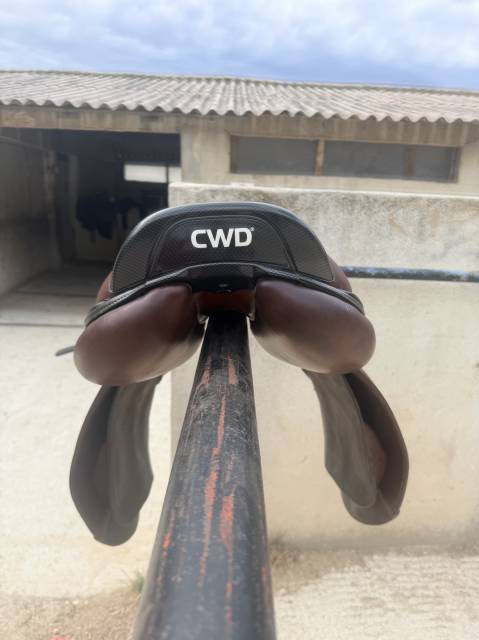 Sella da salto ostacoli CWD  18" - 2020