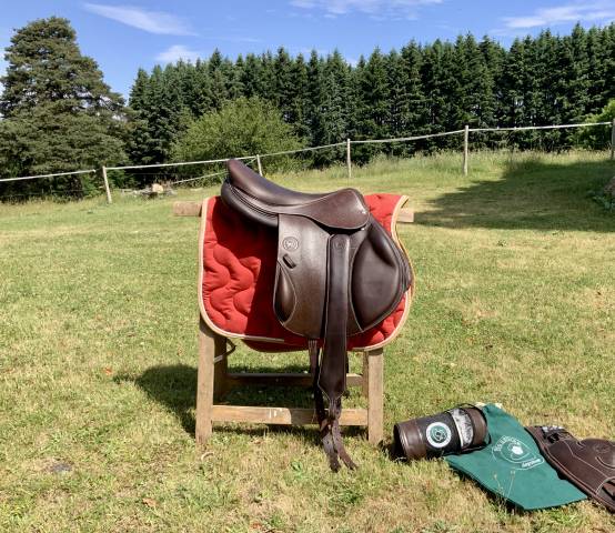 Sella da salto ostacoli Forestier  17.5" - 2025