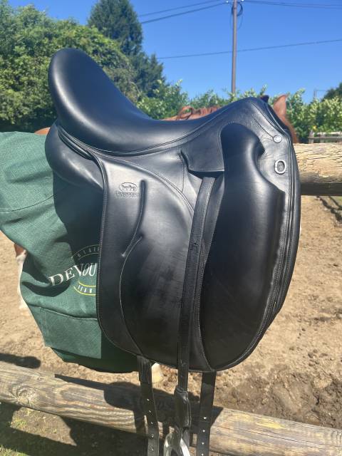 Sella da dressage Devoucoux  17.5" - 2021