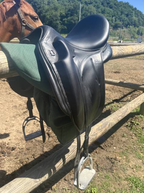 Sella da dressage Devoucoux  17.5" - 2021